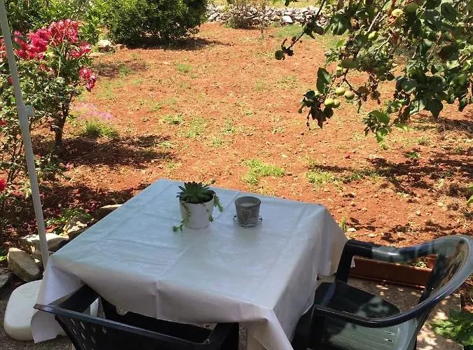 With Parking Space Bozava, Dugi Otok - 8108 דירה